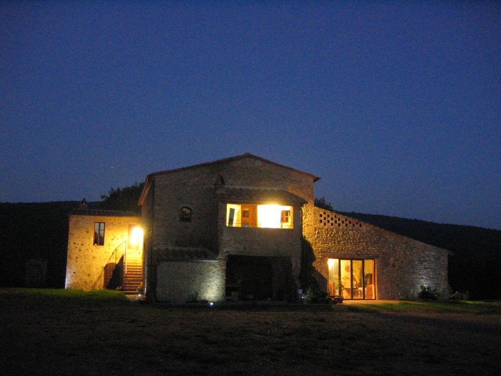 Agriturismo Il Casalino Pari Eksteriør bilde