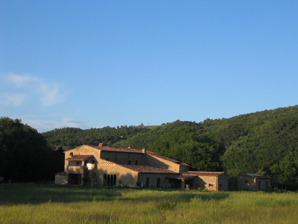 Agriturismo Il Casalino Pari Eksteriør bilde