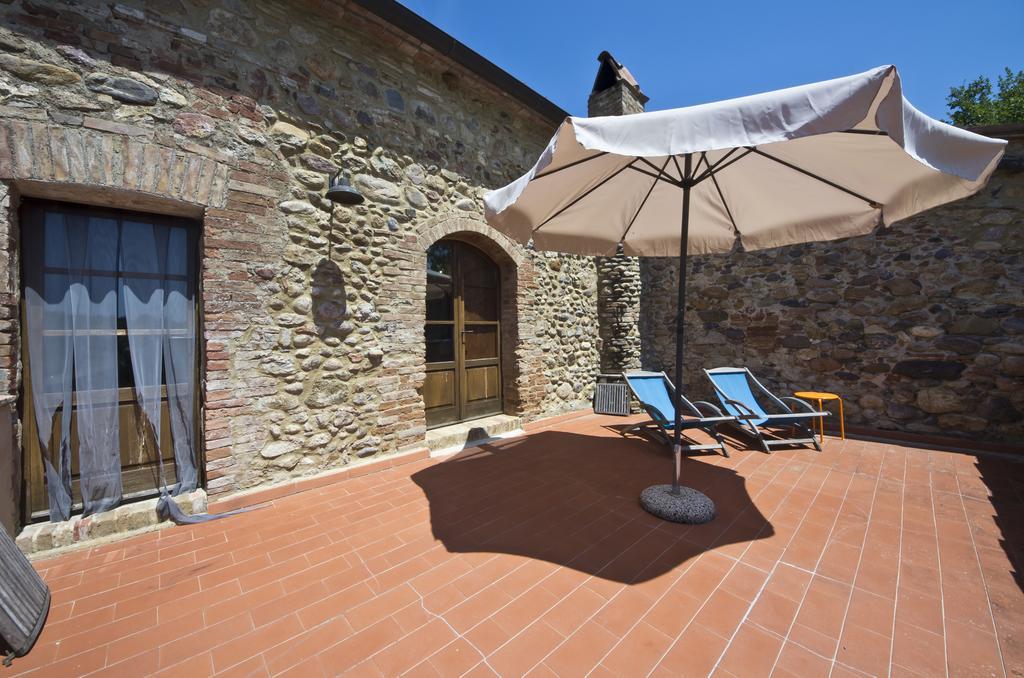 Agriturismo Il Casalino Pari Eksteriør bilde