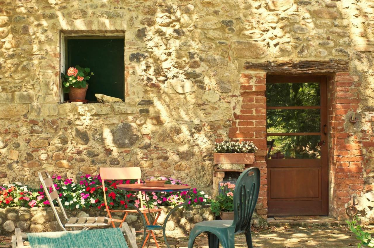 Agriturismo Il Casalino Pari Eksteriør bilde