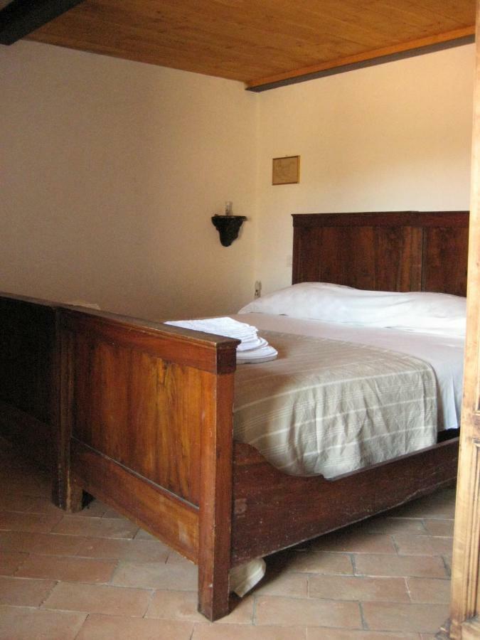 Agriturismo Il Casalino Pari Eksteriør bilde